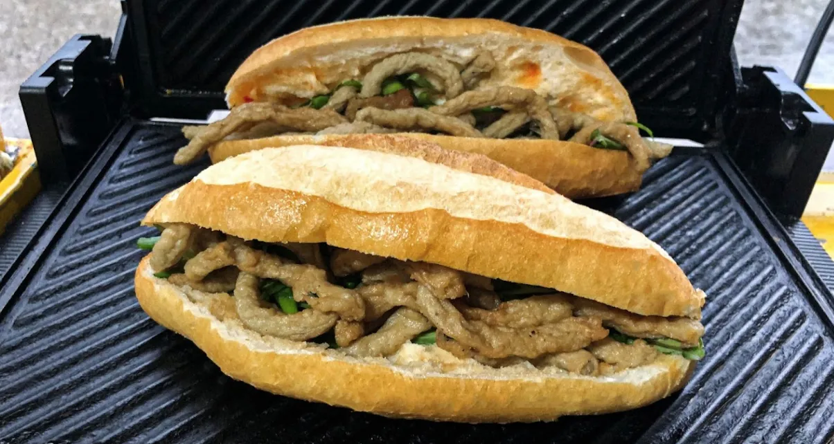 Bánh mì chả cá Thanh Thanh