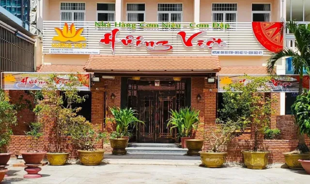 Cơm niêu Hương Việt Nha Trang