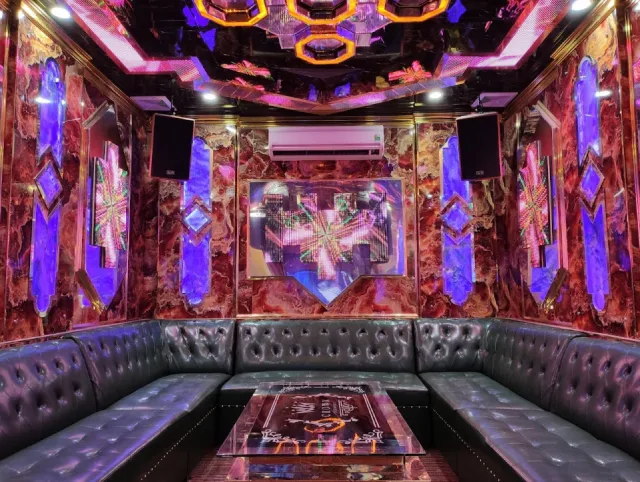 Karaoke Crown Nha Trang 