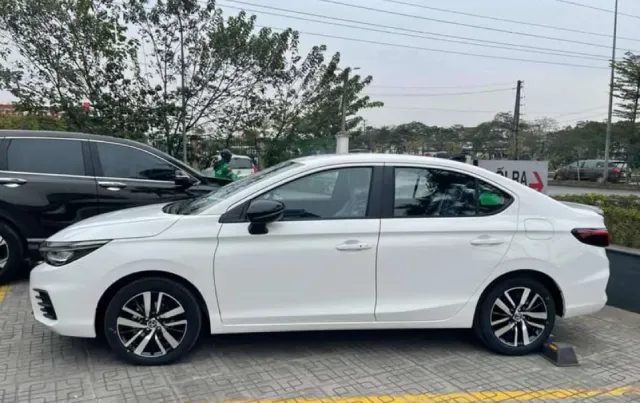 Cho thuê xe tự lái 28 Nha Trang