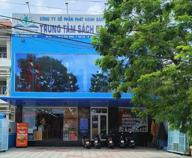 Trung tâm sách Cam Ranh - sách Khánh Hòa