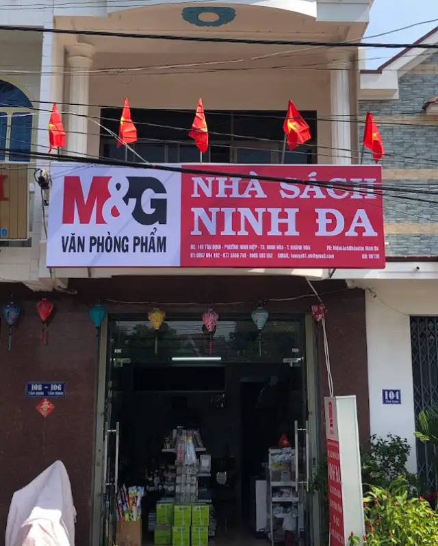 Hiệu sách Ninh Đa