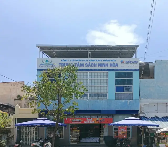 Trung tâm sách Ninh Hòa